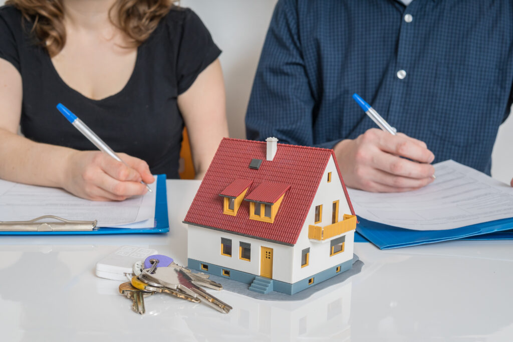 A couple thinking about how to find the best divorce attorney in Boise, Idaho.